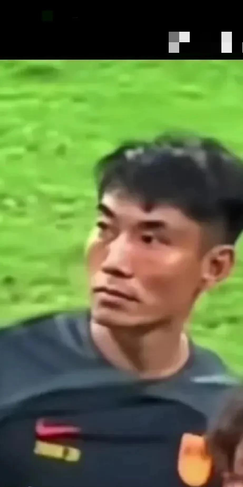 郑智如果不是这一瞪眼，那么伊万一下课，中国男足主教练就是郑智的囊中之物。你说郑智
