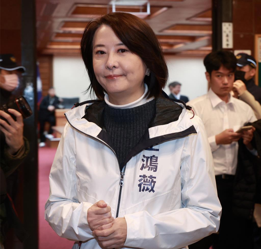 侧翼喊“老鼠送服务处”蓝委怒批触法、重现去年大罢免！民进党台北市长人选呼声最