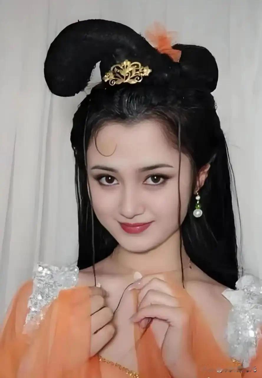 晚上我和孩子坐在客厅里看《西游记》，他问了我一个问题:为什么取经路上遇到的这些妖