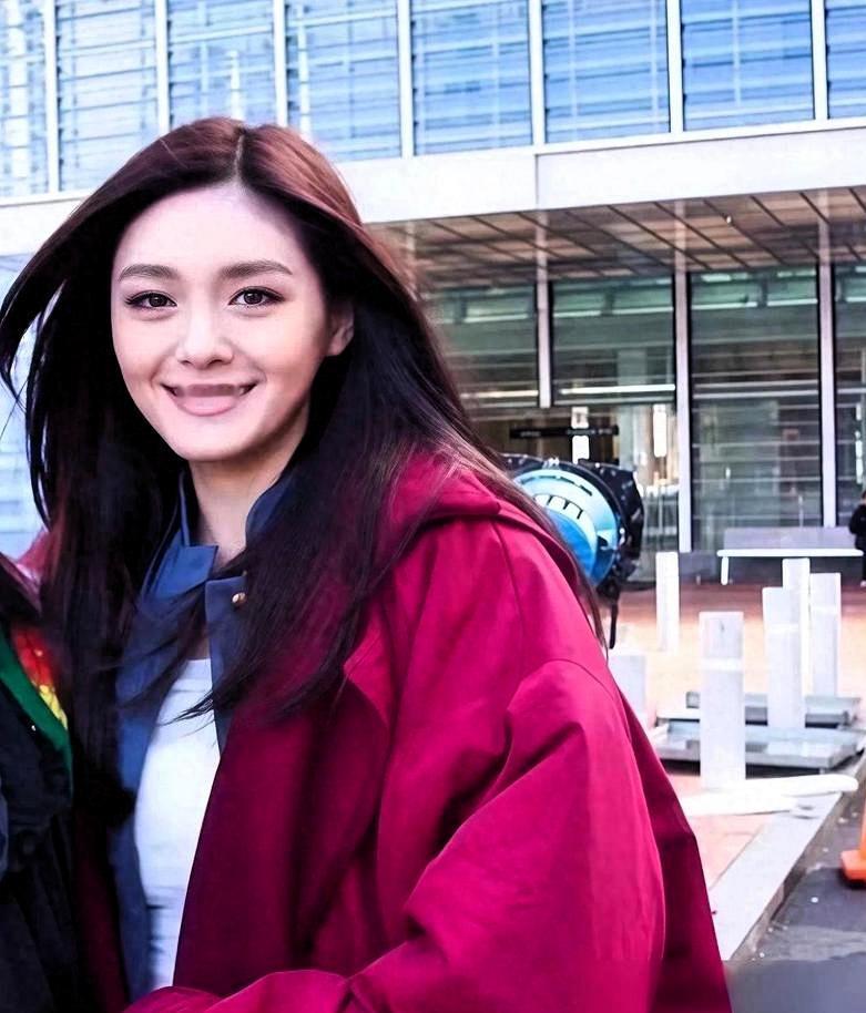 大S一直标榜自己不会说坏话，大家都觉得她情商高来着，可是她处理和汪小菲家事的方式