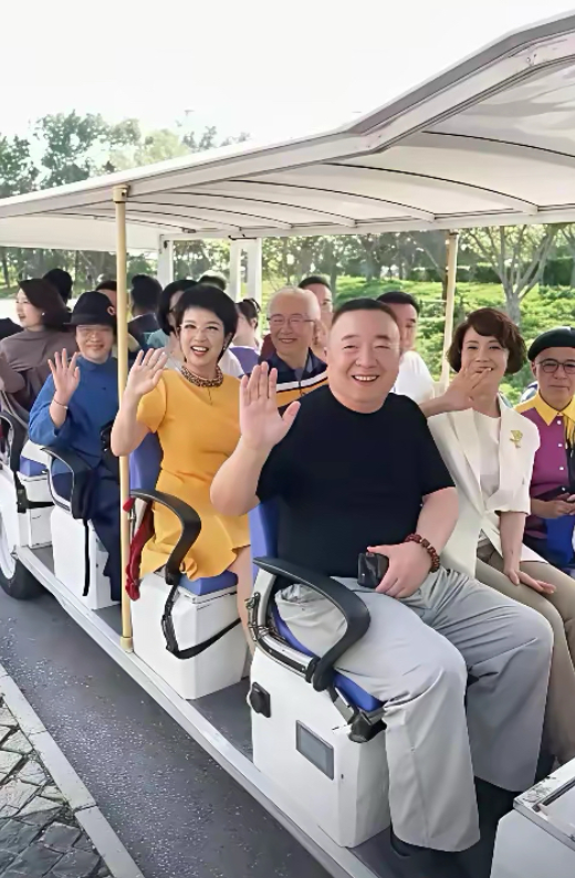 这个老人团没人敢宰他们