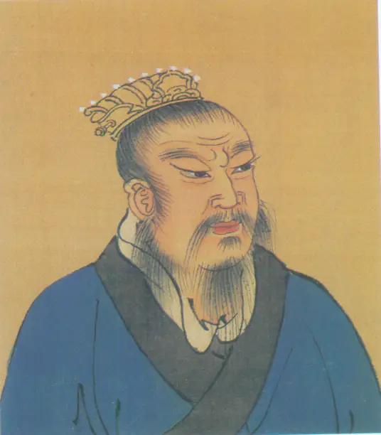 公元前259年正月，邯郸城破在即。一个刚出生的男婴跟着父母躲在质子府里，随时可能