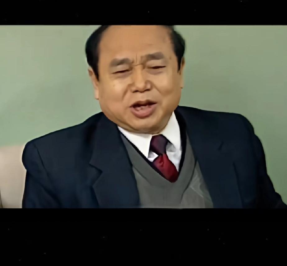 说这两位老年人是陈红的生身父母，真的有点不敢相信哪，这是三十多年前陈红父母的图片