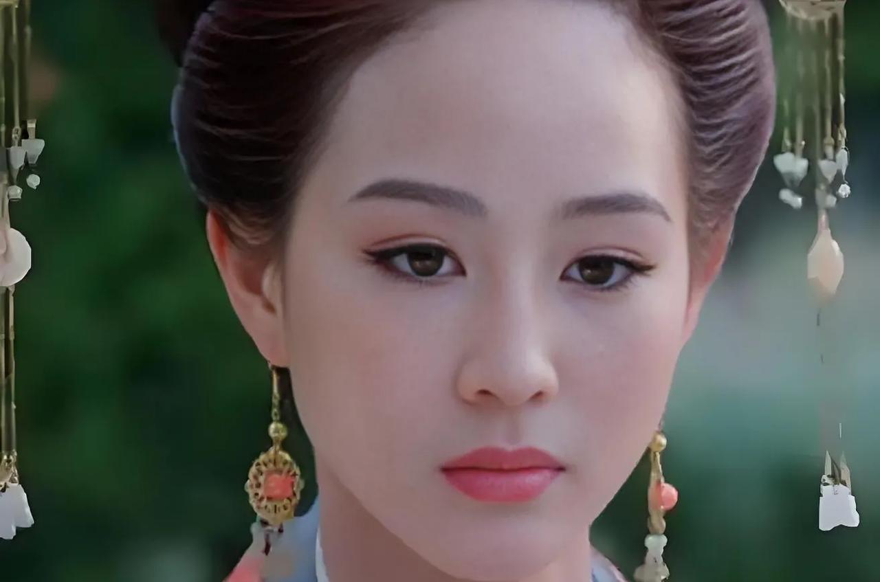 有一次，40岁李世民传召11岁的徐惠侍寝。可是，她却姗姗来迟。李世民质问
