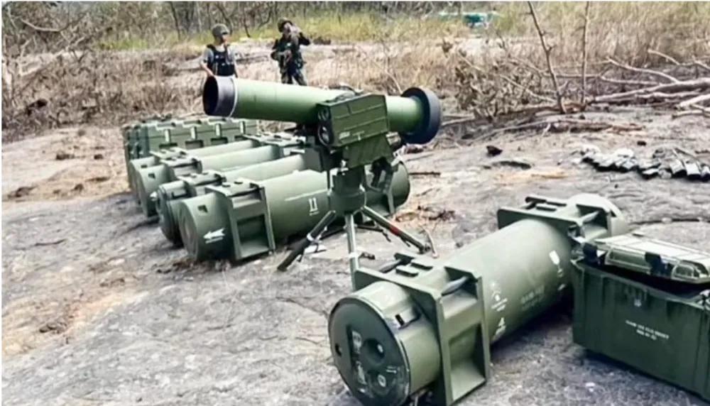 兵败如山倒！柬军溃散丢掉500高地，中国最先进导弹白送泰军，中国紧急发声，洪森真