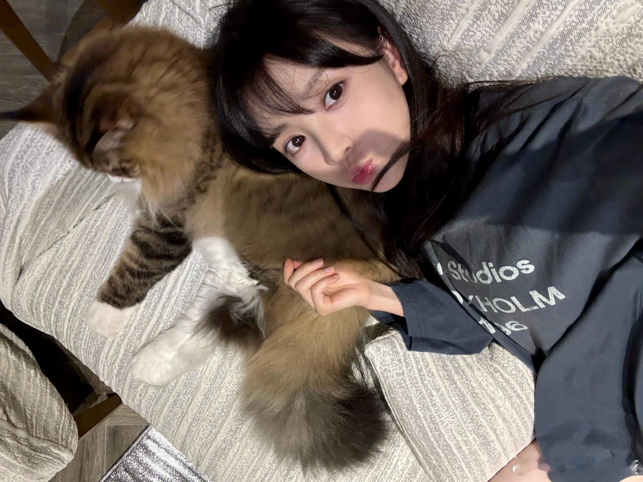 田曦薇今日份营业​​​