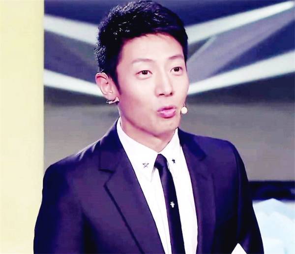 有人说他太能说了，我倒觉得，能说是一种本事，能把话说进人心里，是本事上加本事。听