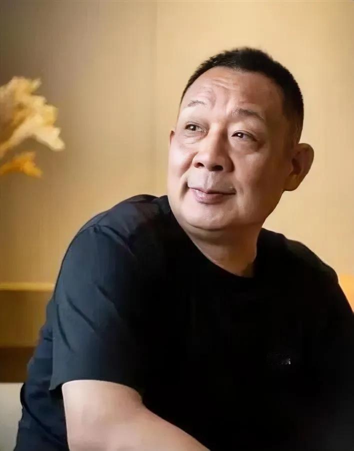 胖东来改规则了铁饭碗没了原来所谓的稳定，从来都是老板说了算的。之前大