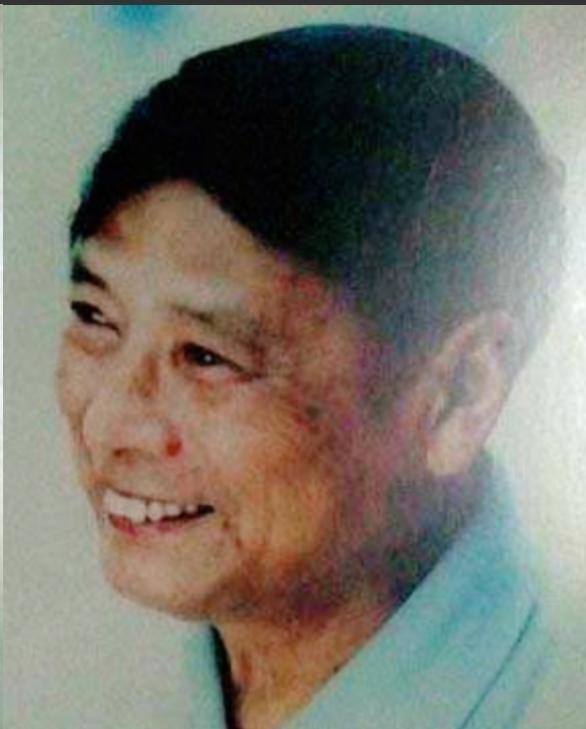 朝鲜战争中,志愿军通信员重伤被围,美军头子奸笑道:“别急,先耍会儿。”200个大