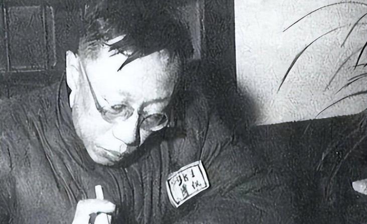1967年，61岁溥仪在北京病逝，临终前抓住医生苦苦哀求：我还不能死，他不是留恋