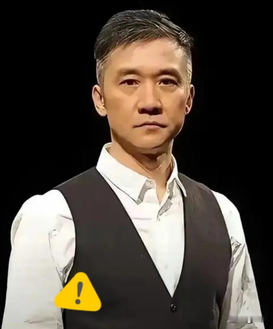 娱乐圈最体面的离婚！黄志忠千万身家全留给前妻，净身出户却输得彻底2011年