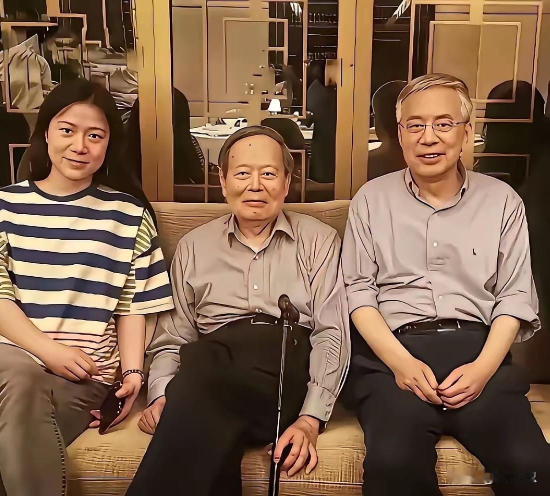 别再猜杨振宁长子为啥没去送别会了答案藏在没署名的挽联里杨光诺早就于去年先走