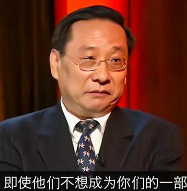 CNN记者上来就问：中国为什么不让台湾独立？结果高志凯眼皮都没抬，悠悠地问：那美