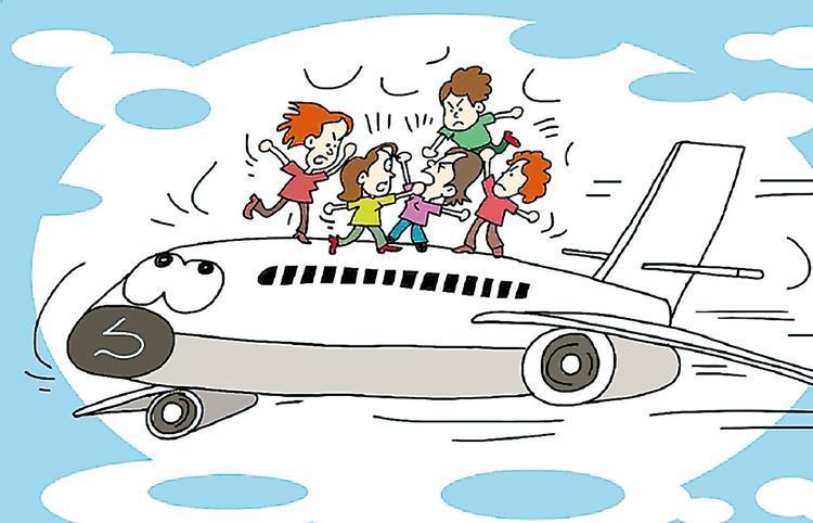 太无耻了！一对男女换座被拒就大闹机舱2小时，硬生生逼得跨国航班紧急返航，百余名乘