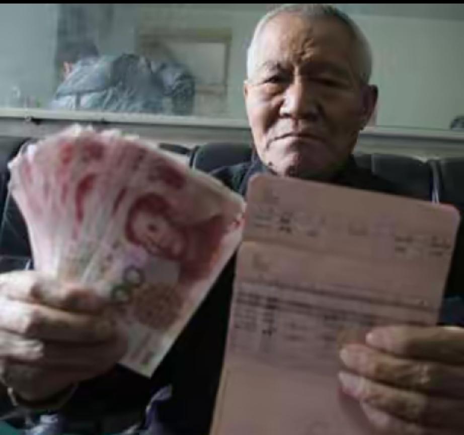 两位同级领导退休，一个月差2000退休金：格局真的决定晚年！人与人最后拉开差距的