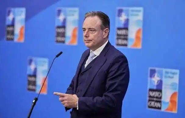 比利时首相希望与俄罗斯达成交易。据法新社3月14日报道，比利时首相巴尔特·德