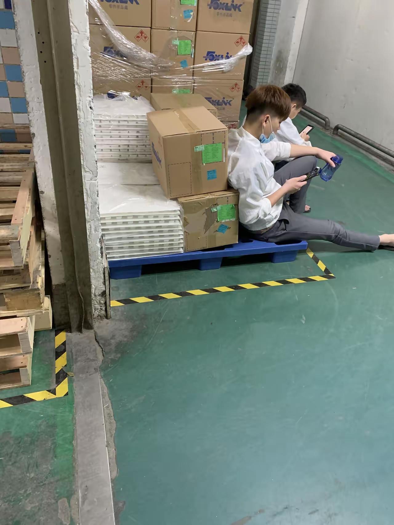 为什么明明都知道上夜班特别伤身体，可还有那么多工厂要两班倒。其实完全可以三班