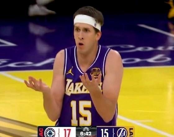 湖人到手的3+1，硬生生被吹没了。湖人打快船，第三节还剩2分钟，当时落后5分