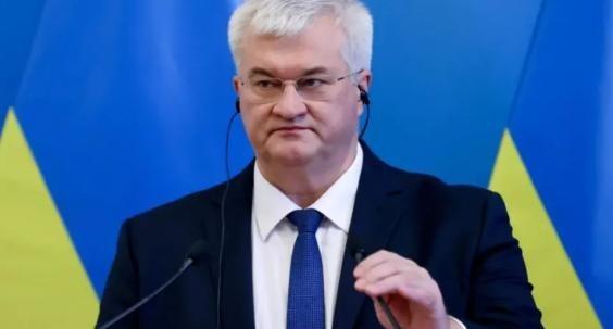 乌克兰外长宣布：凡购买俄罗斯石油的国家，不得参与乌克兰重建。乌克兰外长的那番表态