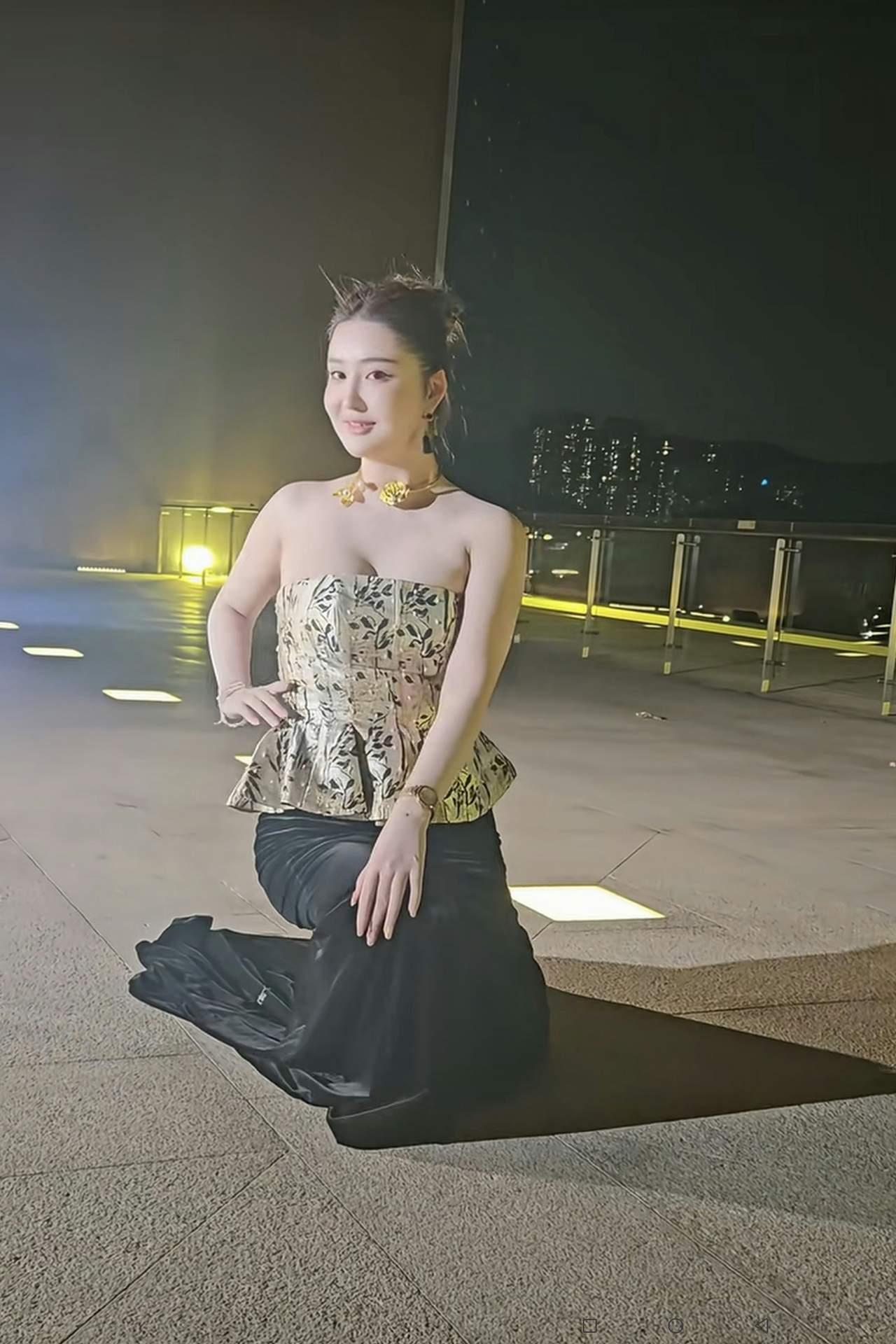 陈蕾娜，这才是中国模特，2002年出生的青岛姑娘陈蕾娜，2025国际世界小姐中国