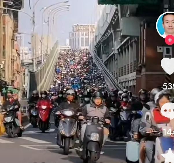弯弯经济蓬勃发展，去年人均GDP超40000美元，超过日本韩国，今年第一季度，