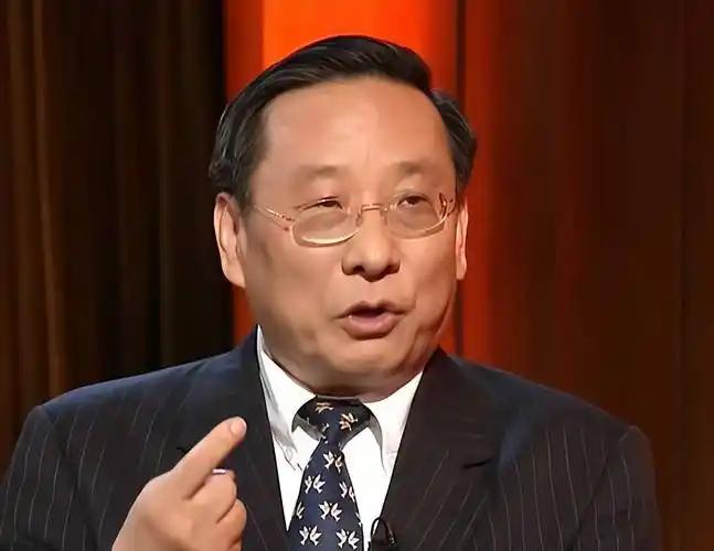 “美国制不制裁，已经不重要了！”中国学者高志凯这句话，精准打穿了所有跨国巨头的最