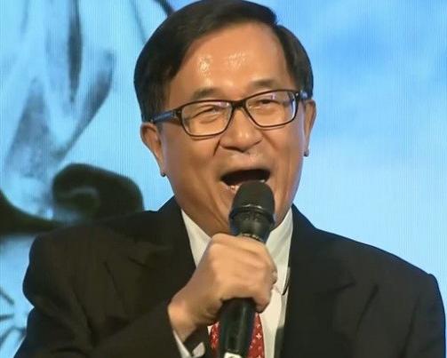 对于陈水扁昨天在台北的“阿扁补签会”涌入大批人潮，国民党“立委”翁晓玲痛斥，陈水