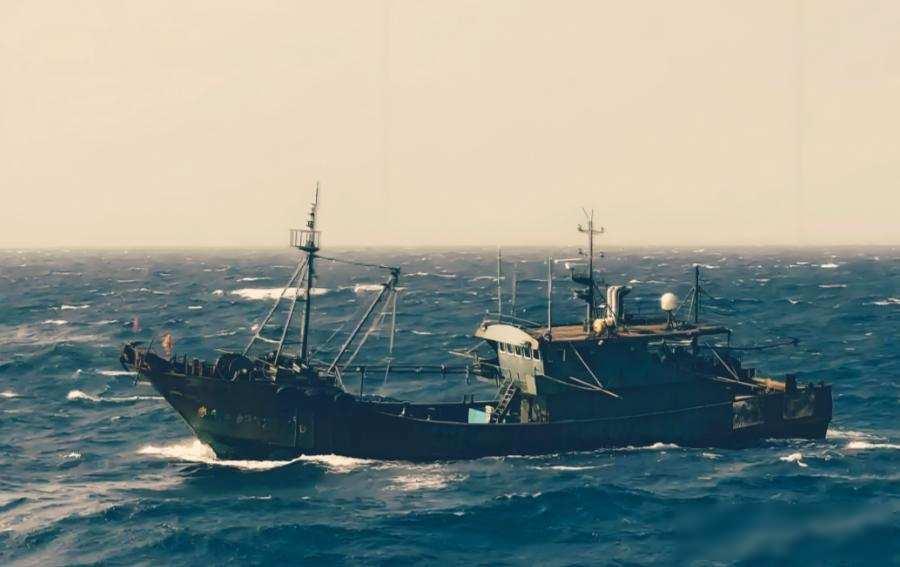 两个事实证明，中国实际已经控制了面积80平方公里的南沙五方礁去年二月，五艘菲律