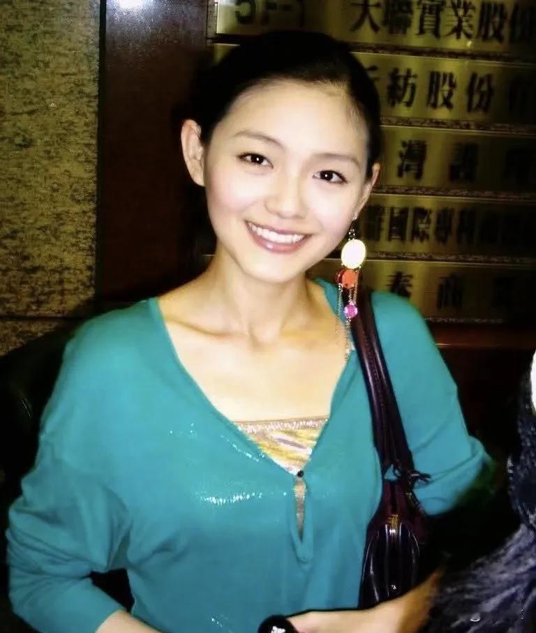 徐熙媛在最美好的年华去世，很多网友说她是因为减肥过度又或者是打美白针的原因。