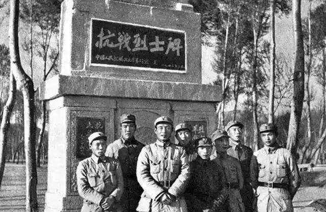 1940年，朱瑞严厉批评115师，向中央建议“陈、罗最好给予休养”。194