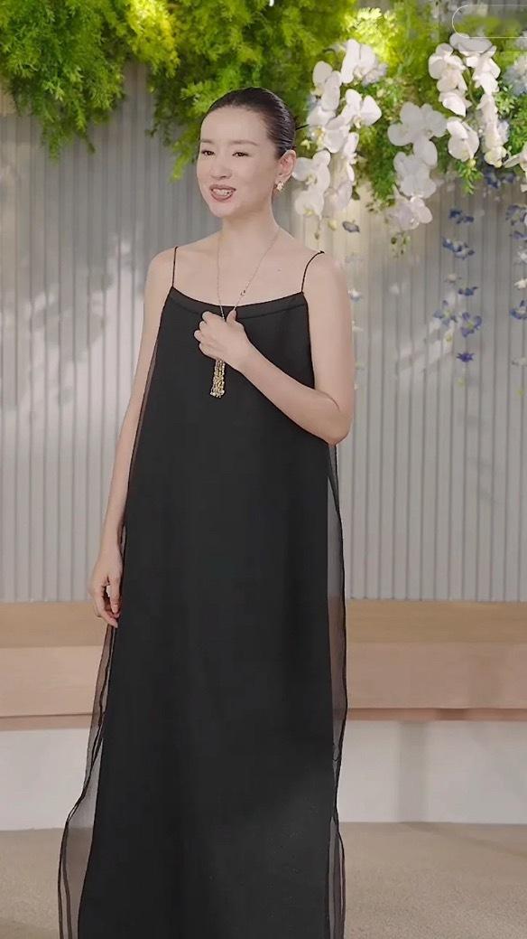 董洁直播间这是真的吗？这些真的好看？现在审美都这样了吗？​​​