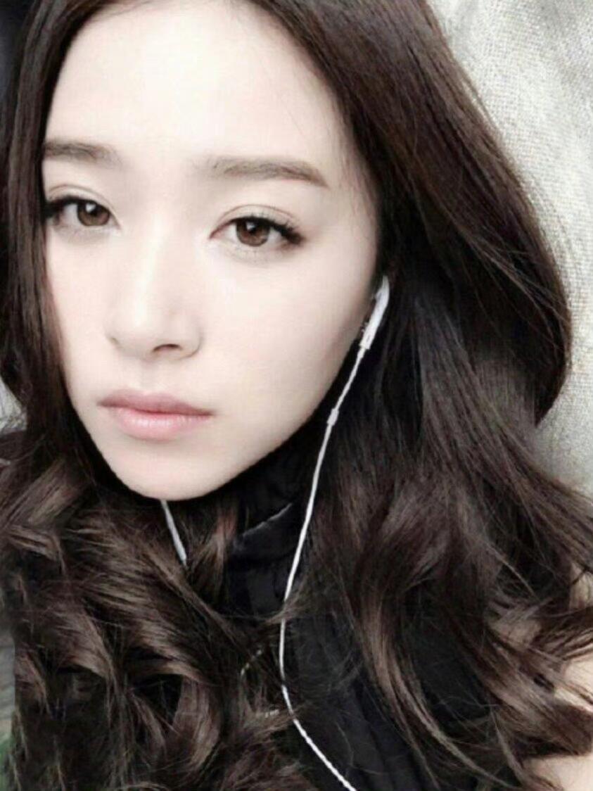 有这么美的眼睛进入内娱…当年谁没有被阚清子这双琥珀色的眼睛惊艳过？