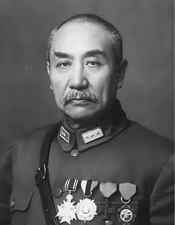 阎锡山与徐向前是什么亲戚关系？阎锡山与徐向前并非直系血亲，但两家确实存在“拐弯”