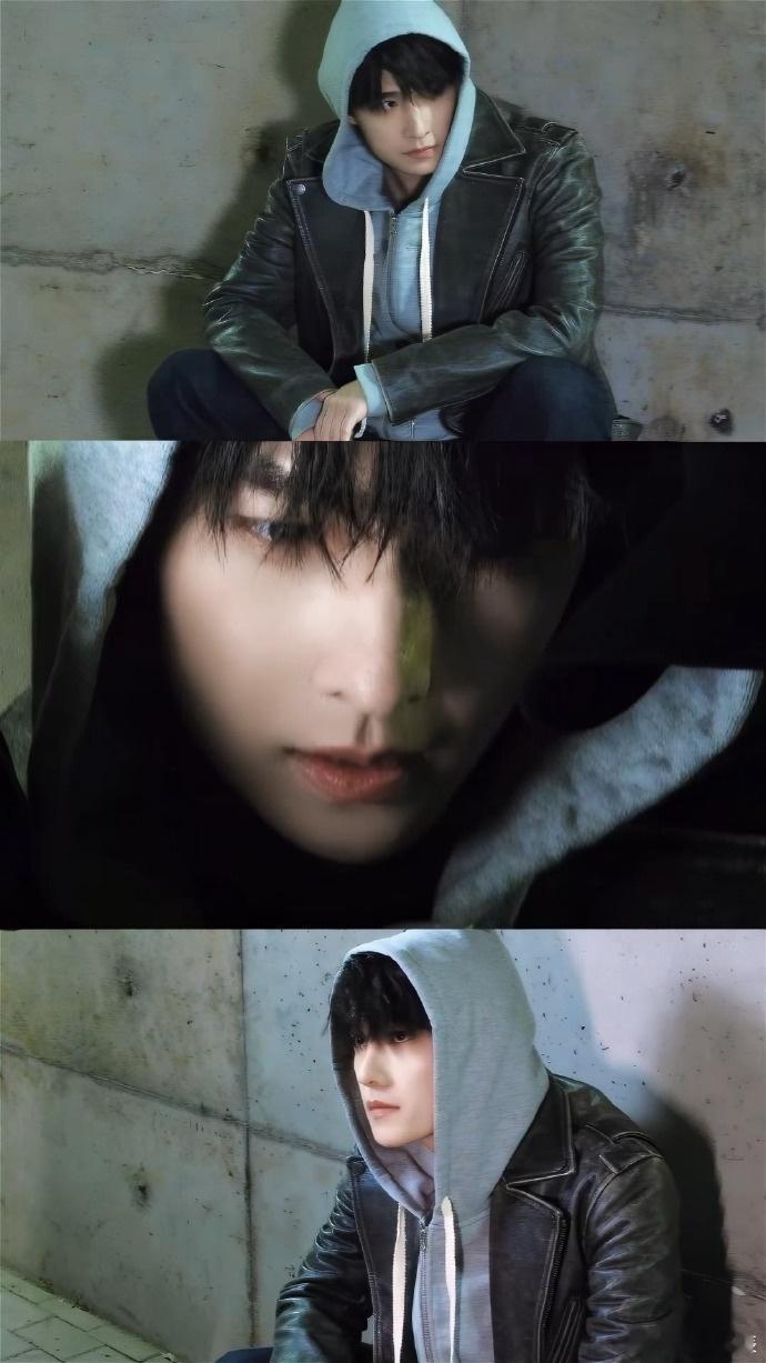 这跟杨洋亲我有什么区别杨洋片场反差萌拉满！上一秒皮衣氛围感帅哥，下一秒笑到飞起