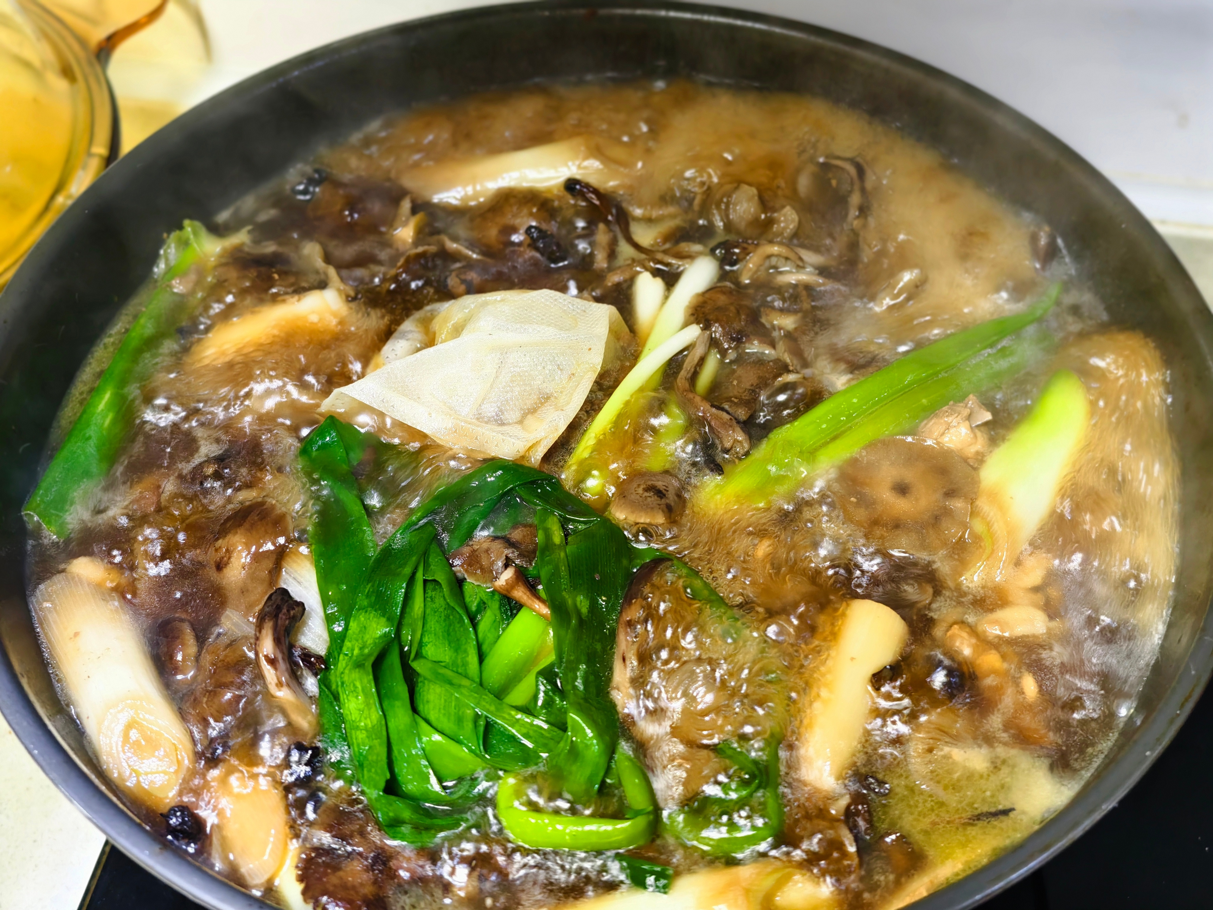 每日一餐分享小鸡炖蘑菇​​​