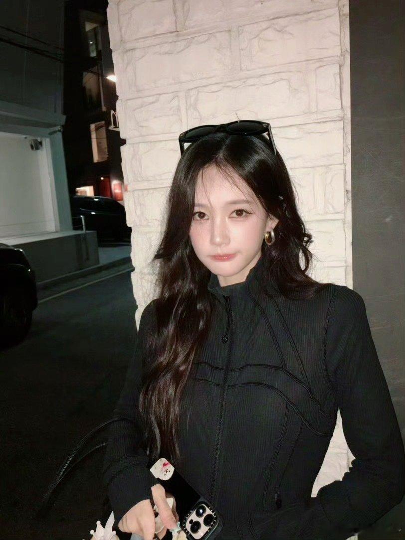 #李一桐改名翻车#尴尬了哈哈，之前改昵称真的就遇到这种，被其他人用了。只能用新的了。李一桐好美啊，从