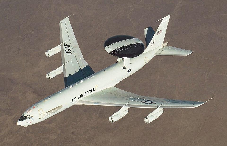 美军E-3G哨兵预警机飞临霍尔木兹海峡上空，信号突然凭空消失！E-3G短