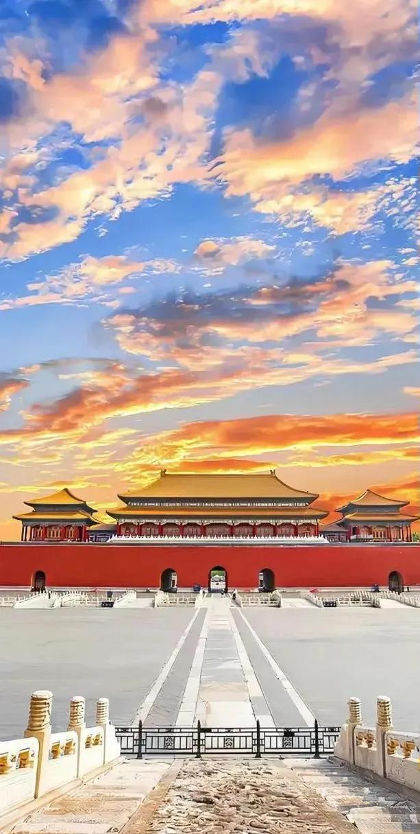 房地产要从“多盖房”转变为“盖好房”，从“有房子住”转变为“住得好”。这是对刚