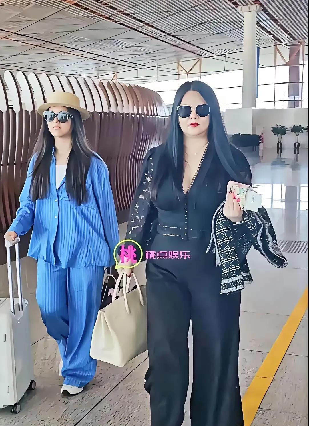 李湘不减肥的原因居然是这样。母亲的身材，决定了女儿的身材。李湘胖，她女儿王诗龄