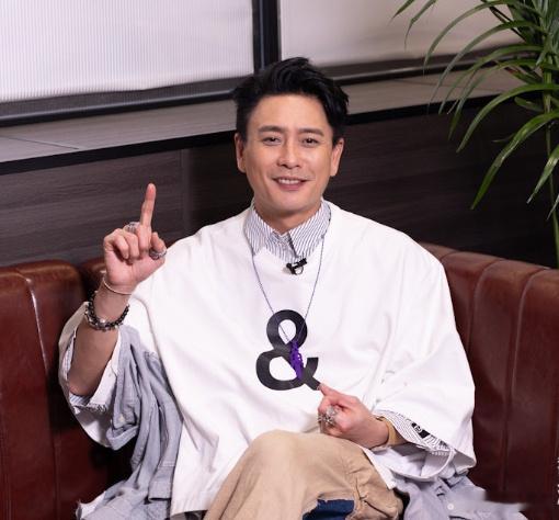 黄宗泽我妈妈特别喜欢赶走我的女朋友黄宗泽笑称不结婚为了气妈妈据港媒，受访被问到