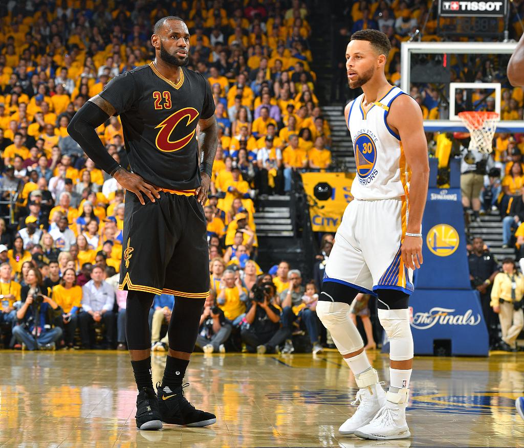 4月9日讯在最新一期的《NoFoulsGiven》播客中，三届NBA总冠军