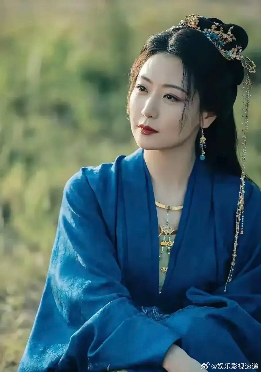 《藏海传》6个美女，张婧仪排最后。1.六初。男主唯一一个女师傅，也是三个师傅中唯