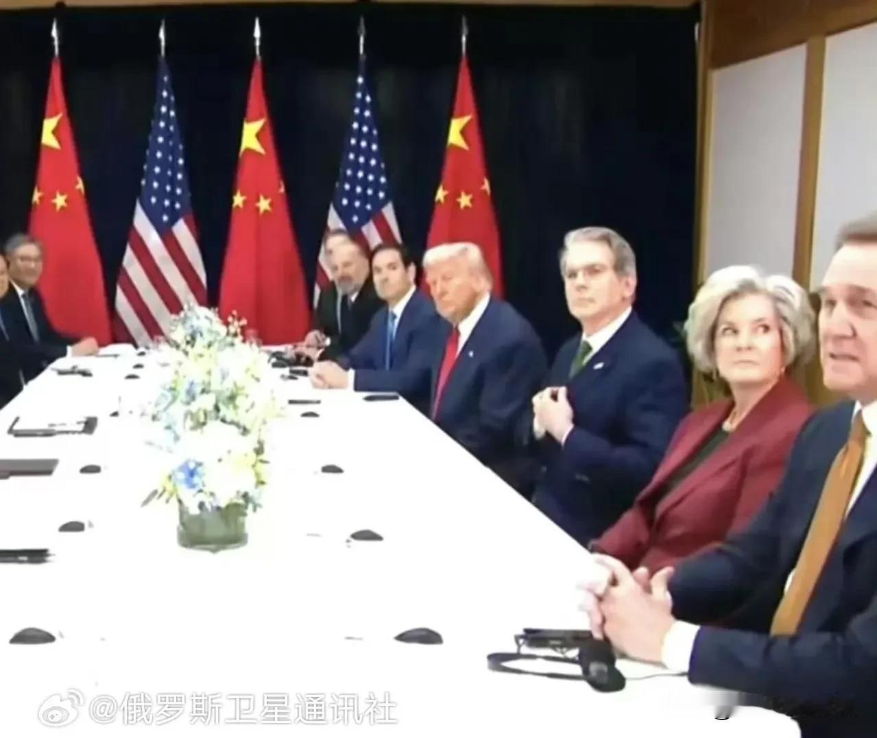 特朗普团队好像不太高兴：国务卿卢比奥、财长贝森特两人都不高兴，尤其是特朗普的