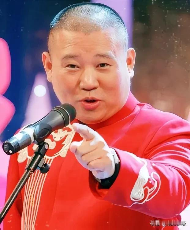 德云社的继承权纷争，其精彩程度竟远超台上的相声表演。老郭当众宣称郭麒麟为“唯一