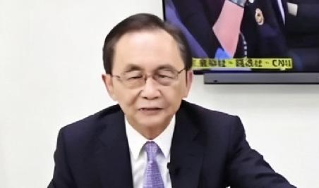 在台湾，终于有人站出来为郑丽文说话了。难得啊，难得！我为什么说难得？