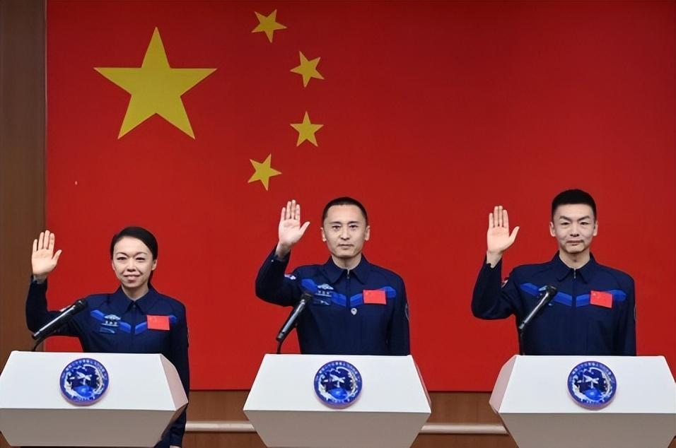 🌞信号失联、烧成火球！神舟21号航天员返回途中，有多惊心动魄？5月29