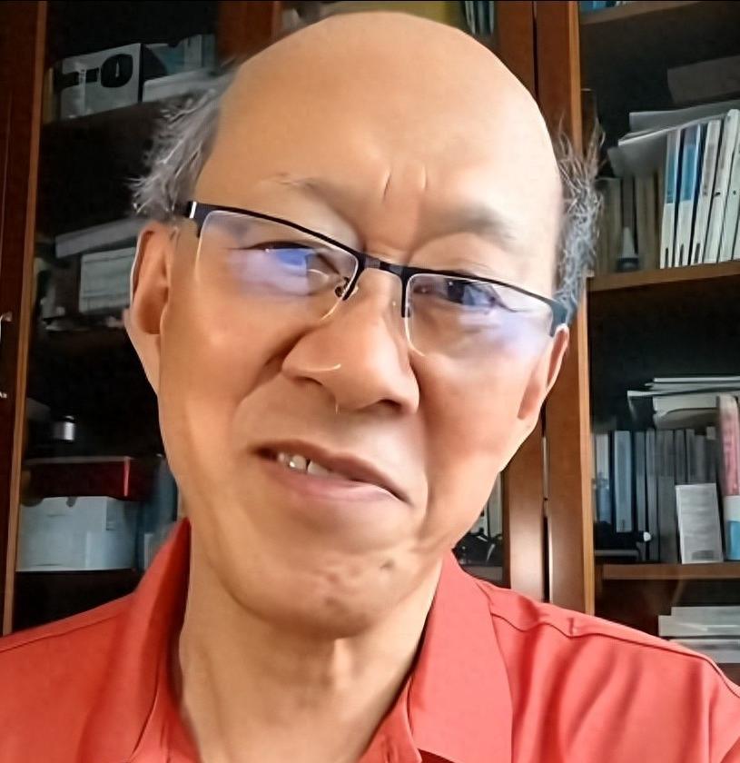 上海教师怒批高考作文后续，原作者回应质疑，网友：这才是真学者上海高考语文作文题