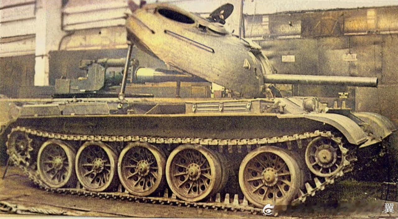 T55100mm炮的掀盖式拆除​​​