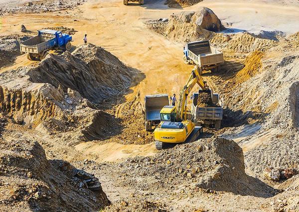 比稀土更狠！中国这张王牌掐住美军命脉家人们谁懂啊！美国还在为稀土发愁，殊不