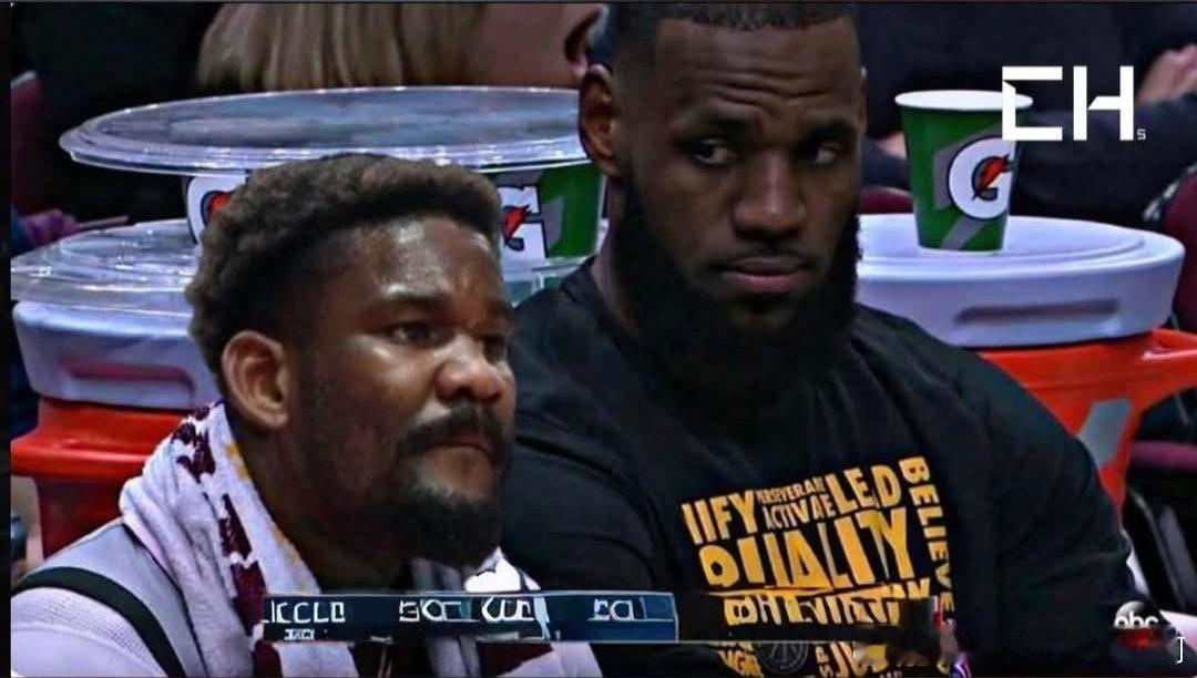 NBA莫名的搞笑。​​​